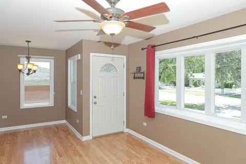 Other - 333 E Wayne Pl, Wheeling, IL 60090 photo 1 of 9