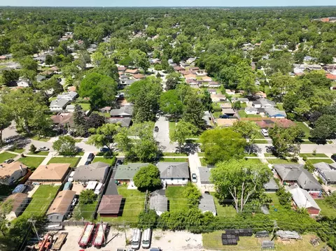 View/Area - 333 E Wayne Pl, Wheeling, IL 60090 photo 3 of 4
