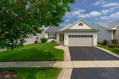 11878 Chatfield Xing, Huntley, IL 60142
