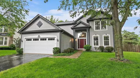 3028 Capri Ct, Aurora, IL 60503