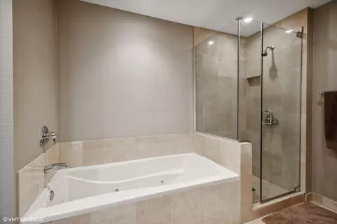21 E Huron St #2004, Chicago, IL 60611 photo 20