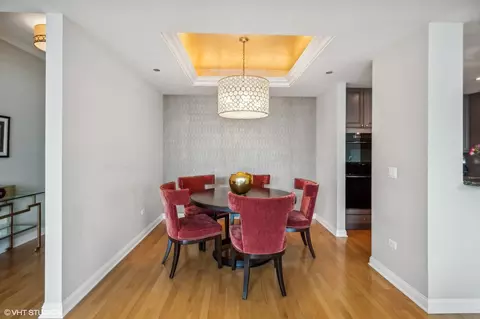 21 E Huron St #2004, Chicago, IL 60611 photo 12