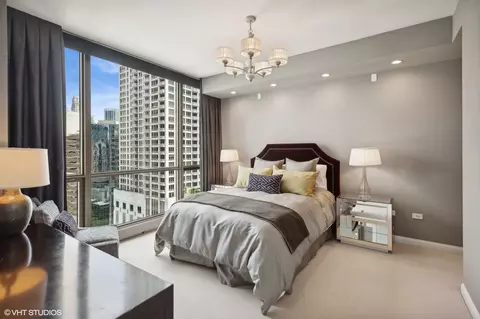 21 E Huron St #2004, Chicago, IL 60611 photo 18
