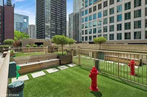 21 E Huron St #2004, Chicago, IL 60611 photo 28