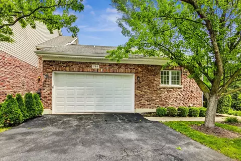 785 N Augustus Ct, Palatine, IL 60067