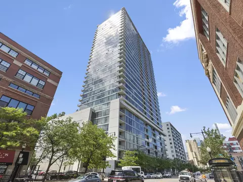 1720 S Michigan Ave #1913, Chicago, IL 60616
