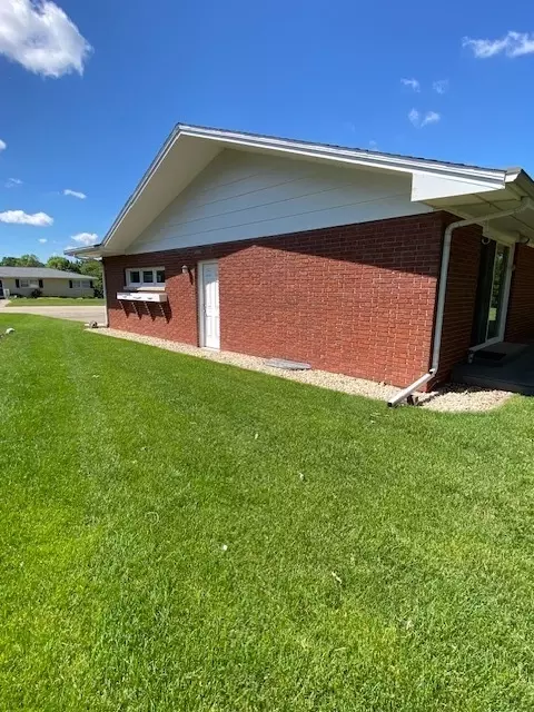 2411 Spruce St, Peru, IL 61354 photo 31