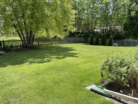 1606 Tyler Trl, Mchenry, IL 60050 photo 4