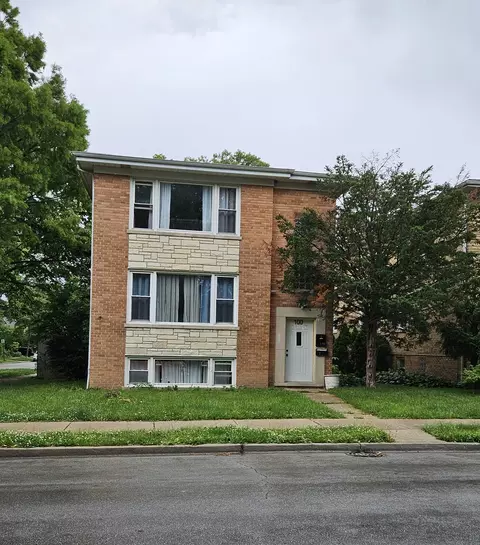 100 Forest Ave, Riverside, IL 60546