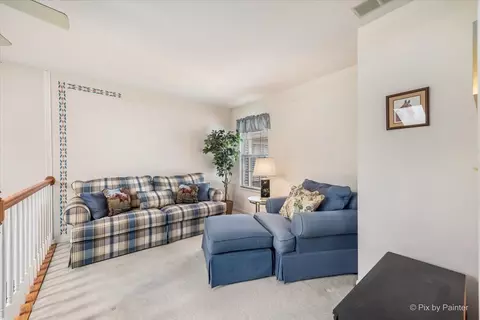 1152 Coldspring Rd, Elgin, IL 60120 photo 24