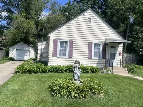 1722 Log Cabin Ave, Rockford, IL 61108