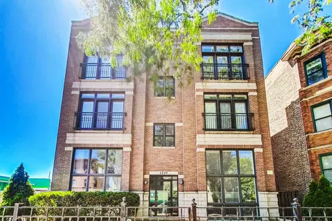 1219 W Foster Ave #2E, Chicago, IL 60640