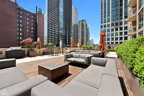 21 E Huron St #1803, Chicago, IL 60611 photo 30