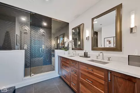 21 E Huron St #1803, Chicago, IL 60611 photo 16