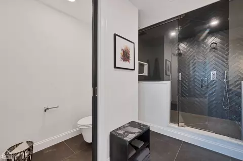 21 E Huron St #1803, Chicago, IL 60611 photo 17