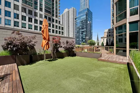 21 E Huron St #1803, Chicago, IL 60611 photo 33