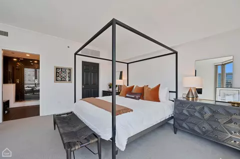21 E Huron St #1803, Chicago, IL 60611 photo 15