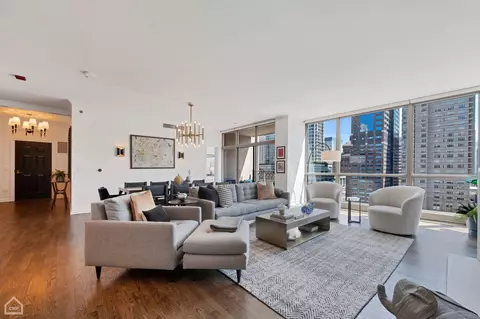 21 E Huron St #1803, Chicago, IL 60611 photo 3