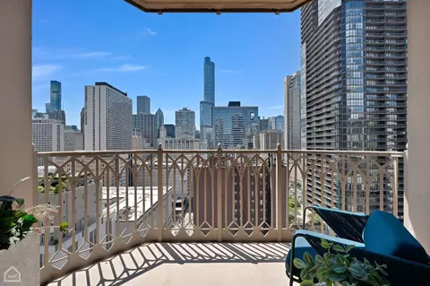 21 E Huron St #1803, Chicago, IL 60611 photo 24