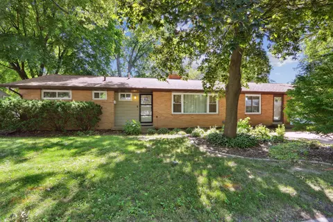 310 Kelly Ct, Champaign, IL 61821