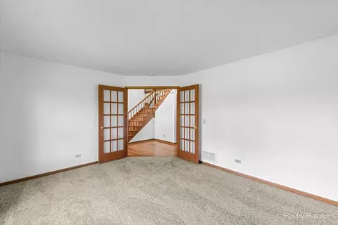 Living - 595 Walnut Ct, Antioch, IL 60002 photo 1 of 5
