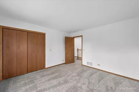 Bedroom - 595 Walnut Ct, Antioch, IL 60002 photo 6 of 6