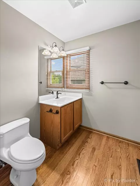 Bath - 595 Walnut Ct, Antioch, IL 60002 photo 1 of 4