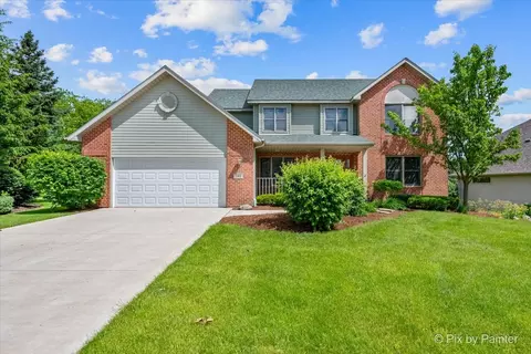 595 Walnut Ct, Antioch, IL 60002