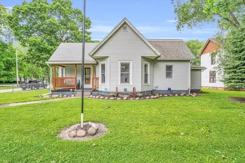 202 E Washington St, Tolono, IL 61880