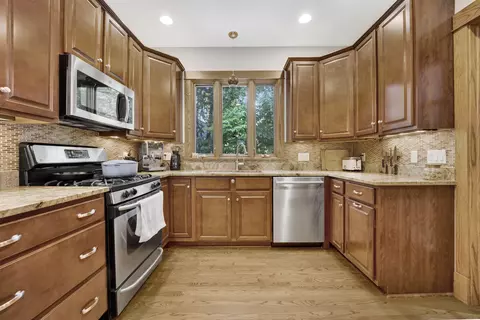 103 Pine Ave, Riverside, IL 60546 photo 10