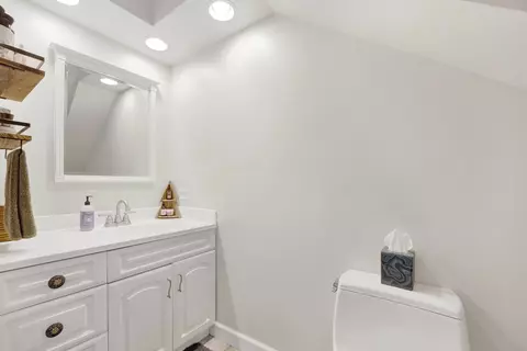 103 Pine Ave, Riverside, IL 60546 photo 19