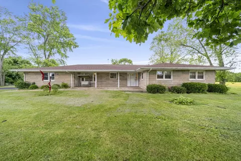 714 Bruce Rd, Lockport, IL 60441