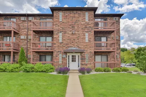 1129 Cedar Ln #2B, Glendale Heights, IL 60139