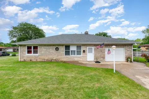 17955 Chicago Ave, Lansing, IL 60438