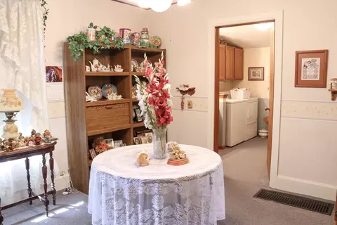 Dining - 520 E Wall St, Morrison, IL 61270 photo 1 of 2
