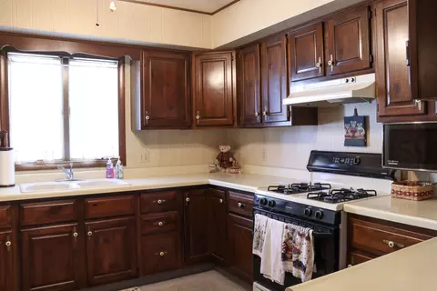Kitchen - 520 E Wall St, Morrison, IL 61270 photo 1 of 3
