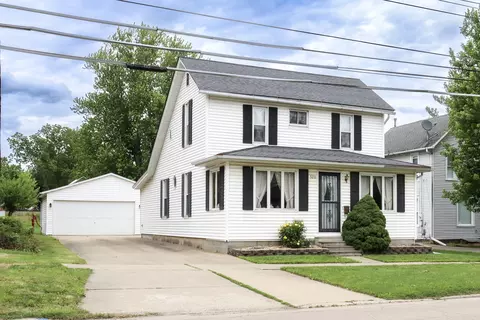 520 E Wall St, Morrison, IL 61270