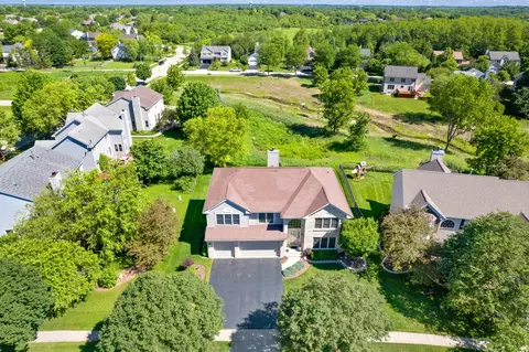 View/Area - 1490 White Chapel Ln, Algonquin, IL 60102 photo 2 of 5