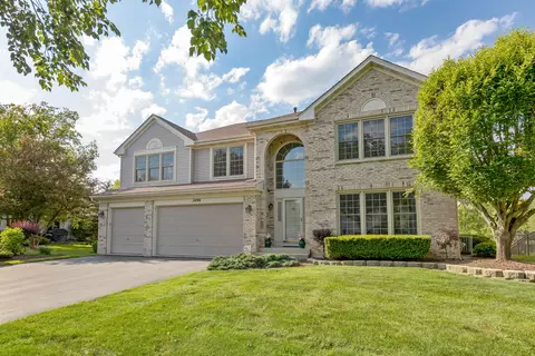 1490 White Chapel Ln, Algonquin, IL 60102