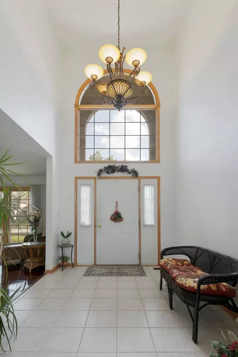 Entry Way - 1490 White Chapel Ln, Algonquin, IL 60102 photo 1 of 3