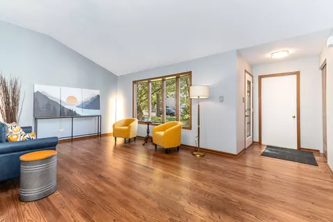Entry Way - 207 Deerhaven Dr, Minooka, IL 60447 photo 1 of 1