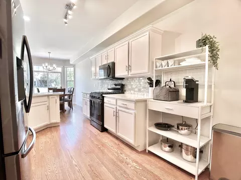1282 Timberline Dr, Bartlett, IL 60103 photo 6