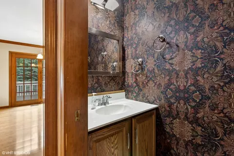 231 Greens View Dr, Algonquin, IL 60102 photo 11