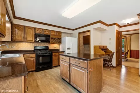 231 Greens View Dr, Algonquin, IL 60102 photo 6