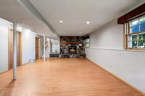 6101 Bentley Ave, Willowbrook, IL 60527 photo 17