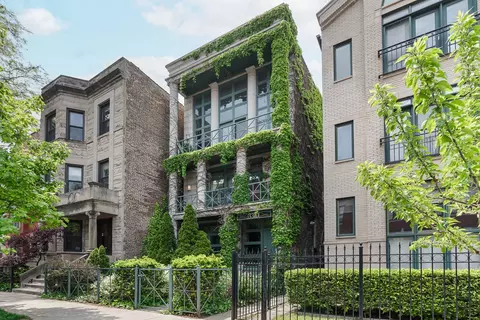 3310 N Clifton Ave #2, Chicago, IL 60657