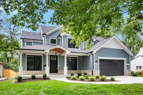 110 S Lorraine Rd, Wheaton, IL 60187