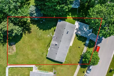 409 E Hill St, Genoa, IL 60135 photo 20
