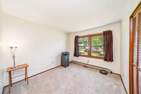 409 E Hill St, Genoa, IL 60135 photo 10