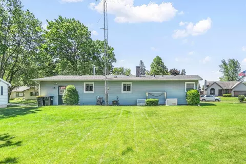 409 E Hill St, Genoa, IL 60135 photo 18
